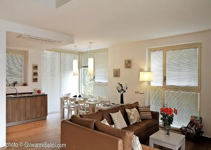 Lägenhet Simona Mezzegra